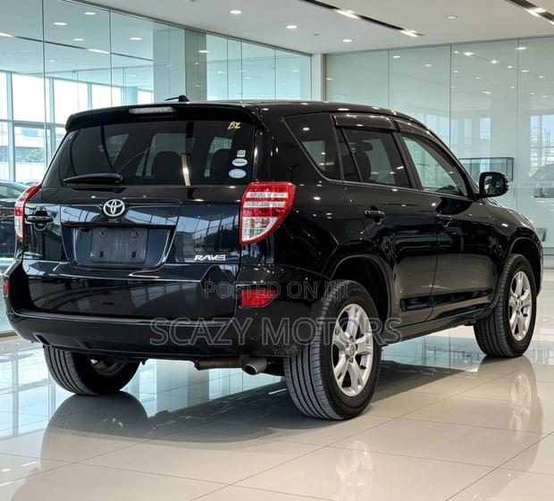 Toyota RAV4 2011 Black