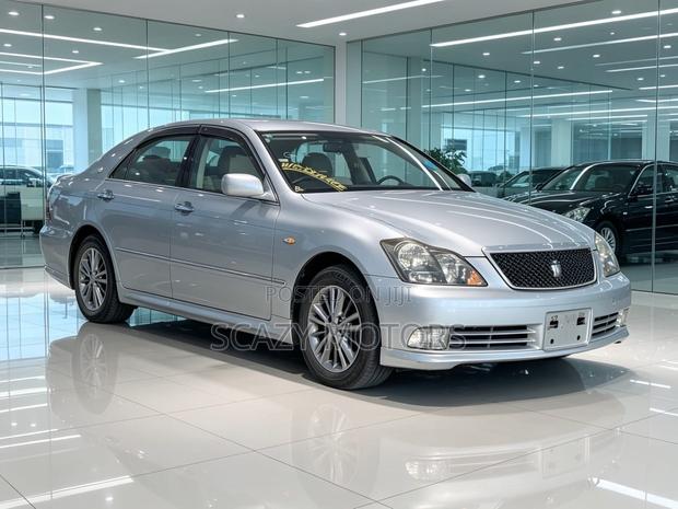 Toyota Crown Royale 2005 Silver
