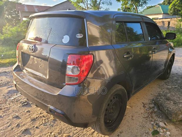 Toyota IST 2009 Gray
