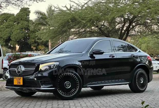 Mercedes-Benz GLC-Class 2017 Black