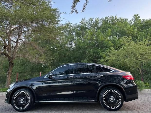 Mercedes-Benz GLC-Class 2017 Black