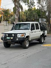 Toyota Land Cruiser 2018 White for sale