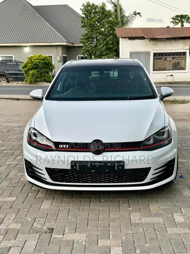 Volkswagen Golf GTI 2014 White
