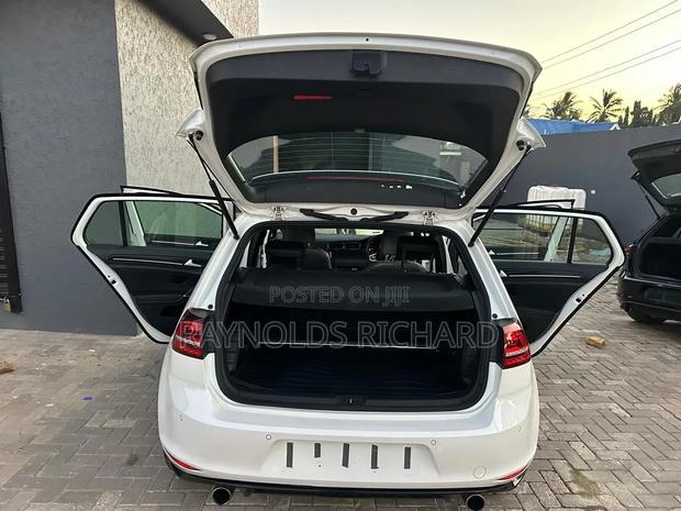 Volkswagen Golf GTI 2014 White