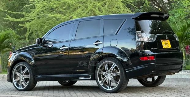 Mitsubishi Outlander 2.4 GLS Automatic 2008 Black