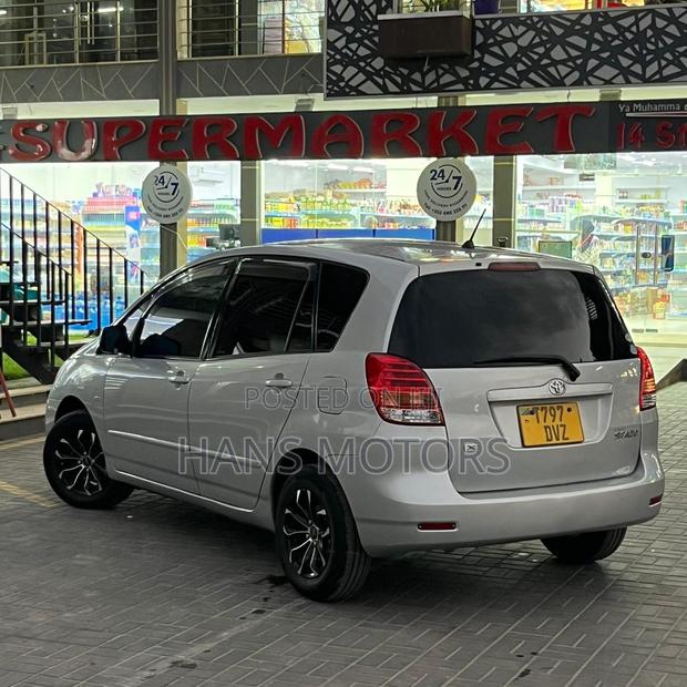 Toyota Corolla Spacio 2004 Silver
