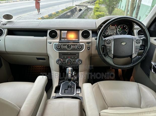 Land Rover Discovery 2013 Black