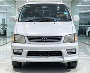 Toyota Noah 2001 White for sale