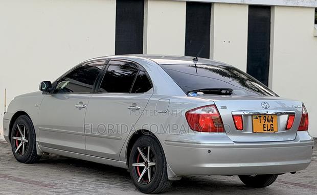 Toyota Premio 2005 Silver