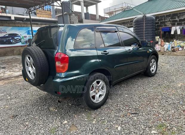 Toyota RAV4 2002 Blue