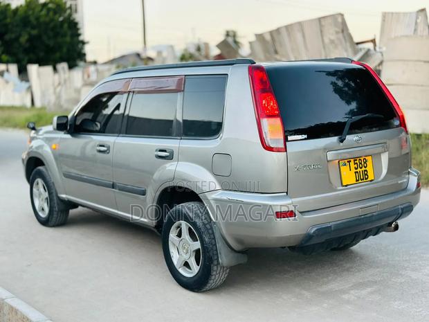 Nissan X-Trail 2002 Silver
