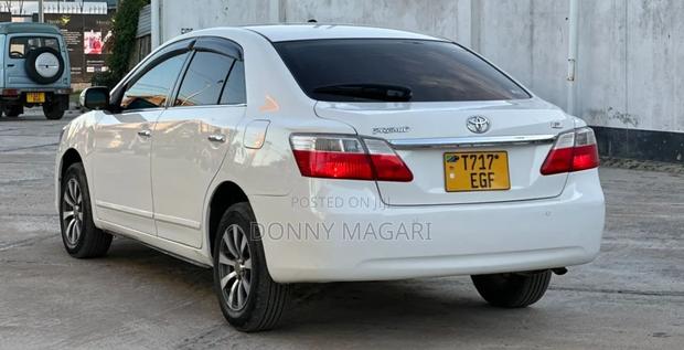 Toyota Premio 2009 White