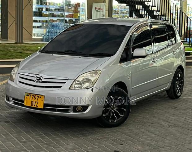 Toyota Corolla Spacio 2004 Silver