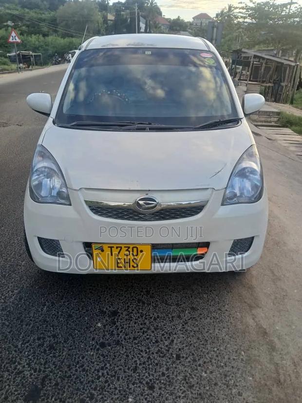 Daihatsu Mira 2005 White