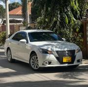 Toyota Crown 2014 Pearl for sale