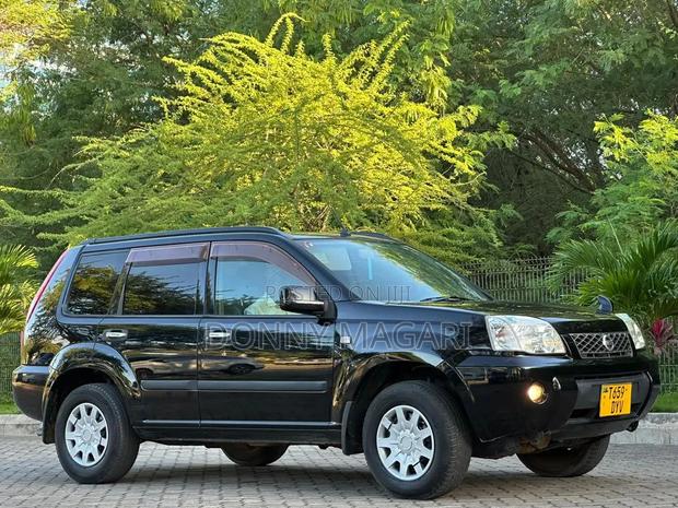 Nissan X-Trail 2005 Black