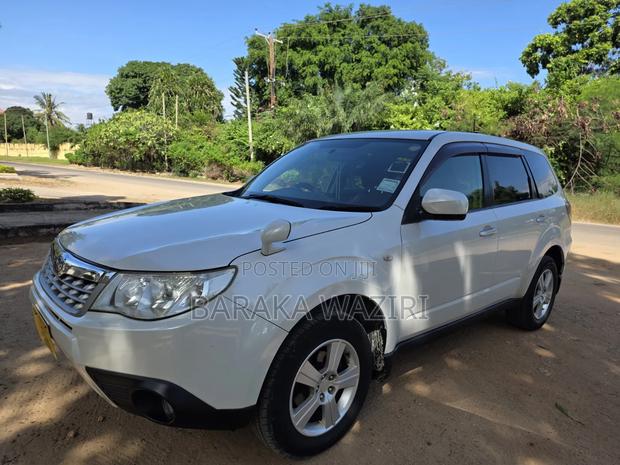 Subaru Forester 2012 White