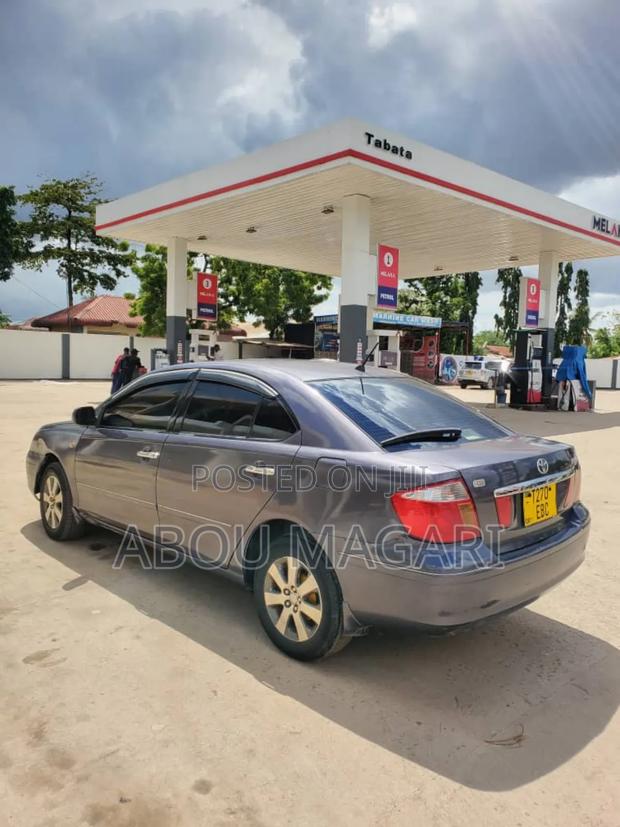 Toyota Premio 1.8 AWD 2005 Gray