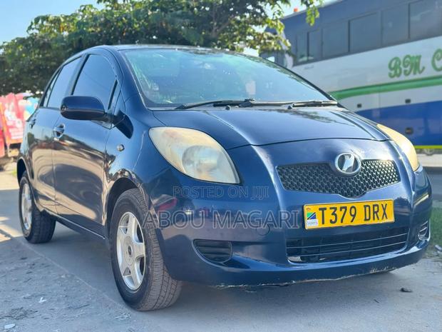 Toyota Vitz 1.3 AWD 5dr 2003 Blue
