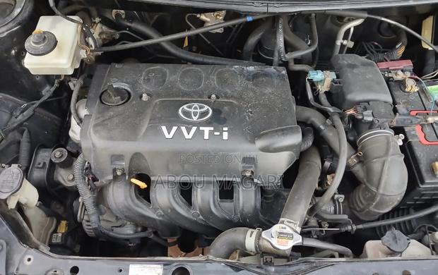 Toyota IST 2003 Black