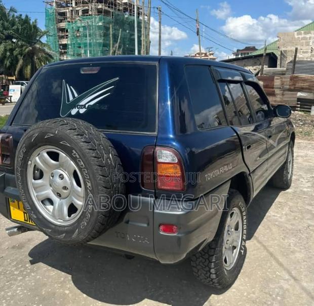 Toyota RAV4 Cabriolet 1998 Blue