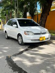 Toyota Platz 2002 White for sale