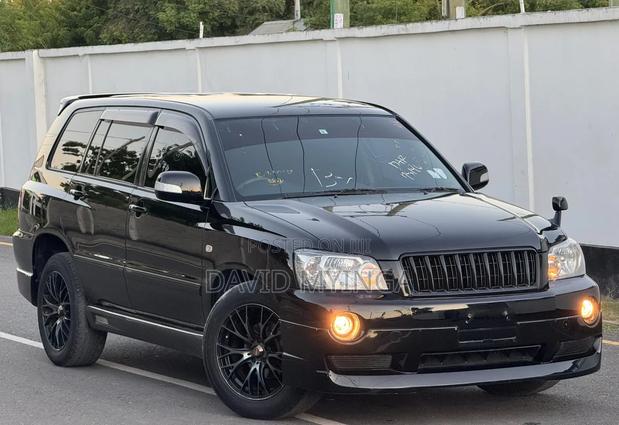 Toyota Kluger 2004 Black