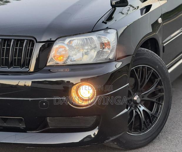 Toyota Kluger 2004 Black