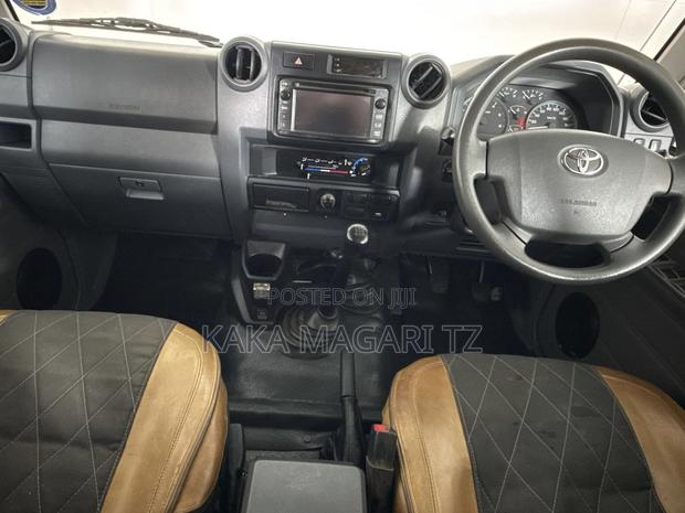 Toyota Land Cruiser 2016 White