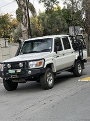 Toyota Land Cruiser 2016 White for sale