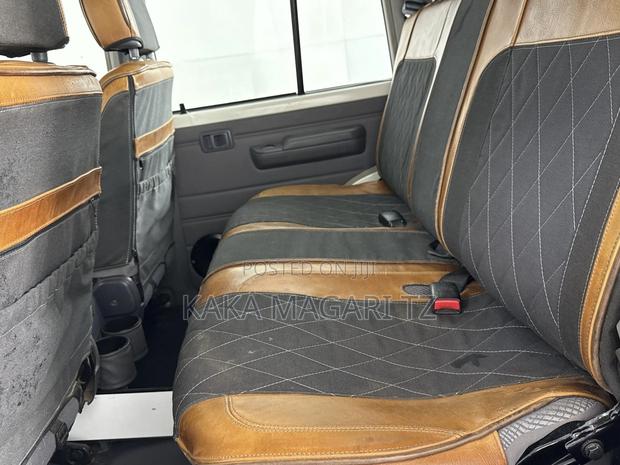 Toyota Land Cruiser 2016 White