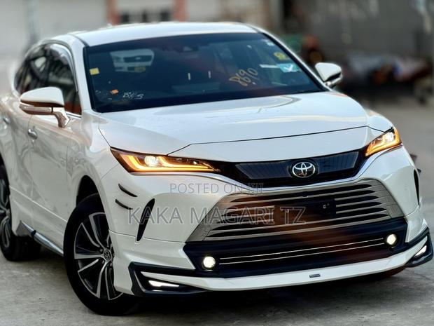 Toyota Harrier 2021 White