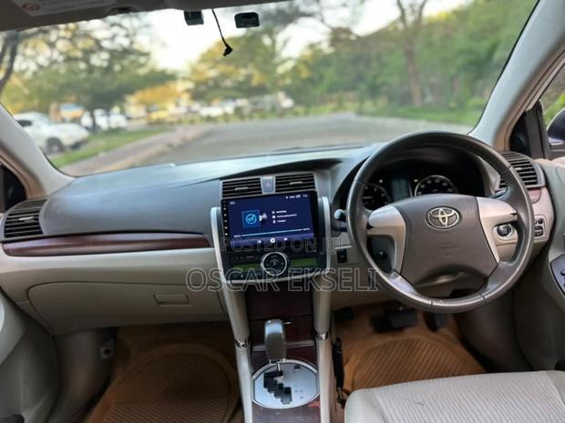 Toyota Premio 2012 White