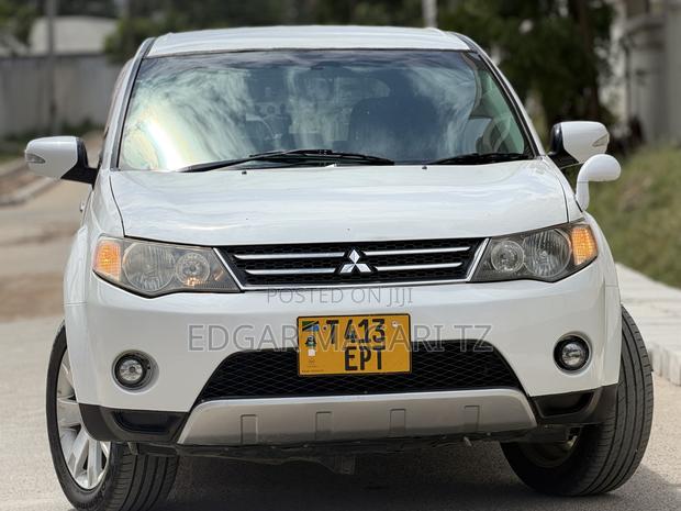 Mitsubishi Outlander 2009 White