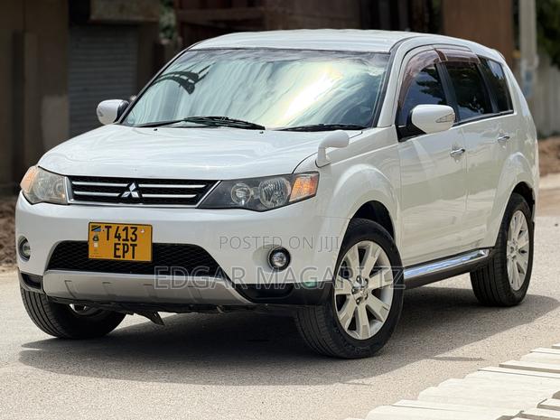 Mitsubishi Outlander 2009 White