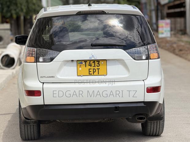 Mitsubishi Outlander 2009 White