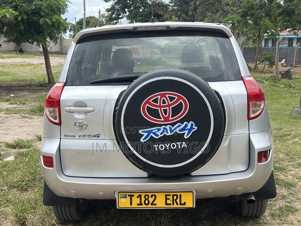 Toyota RAV4 2009 Silver