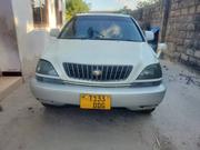 Toyota Harrier 2001 White for sale