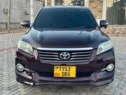 Toyota Vanguard 2012 Maroon for sale