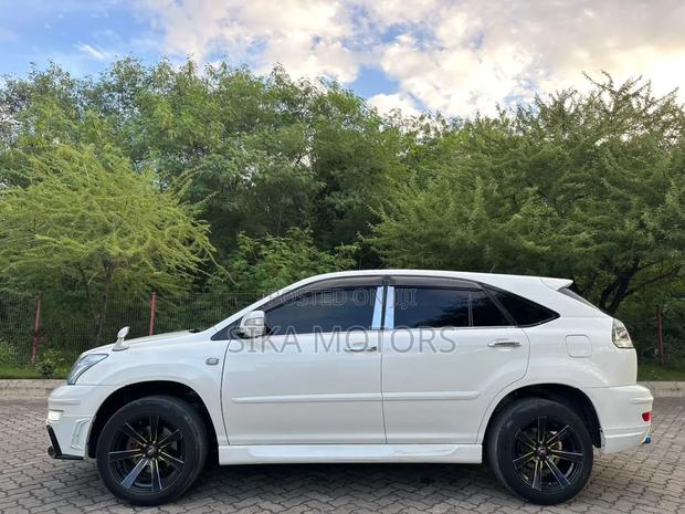 Toyota Harrier 2007 White