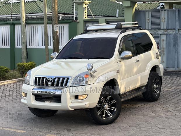 Toyota Land Cruiser Prado 2006 White