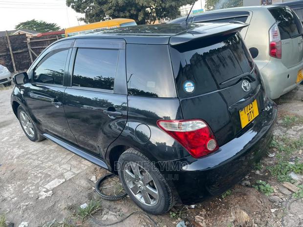 Toyota IST 2006 Black