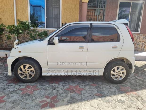 Daihatsu Terios 2012 White