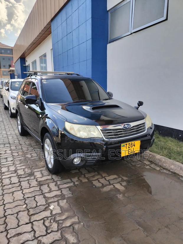 Subaru Forester 2010 Black