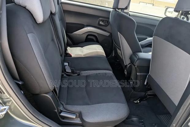 Mitsubishi Outlander 2.4 GLS Automatic 2009 Gray