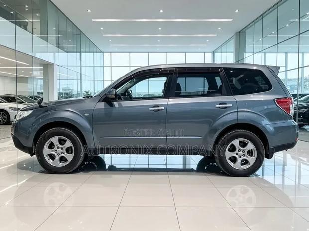 Subaru Forester 2.5X Limited 2011 Gray