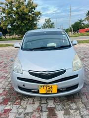 Toyota Ractis 2009 Silver for sale