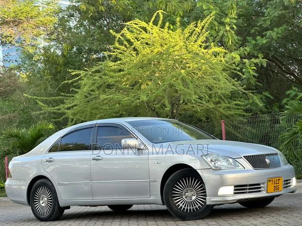 Toyota Crown 2007 Silver