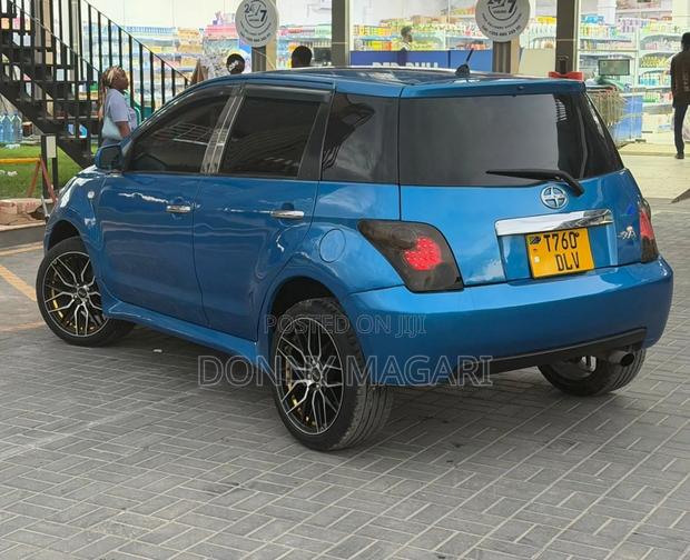 Toyota IST 2003 Blue