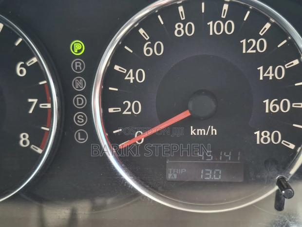Mazda Verisa 2010 Silver